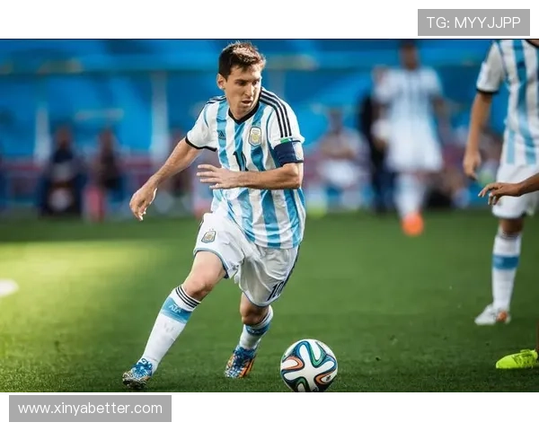 足球巨星一语点评:每位球员的独特风采与不可替代的价值解析 足球巨星一语点评:每位球员的独特风采与不可替代的价值解析